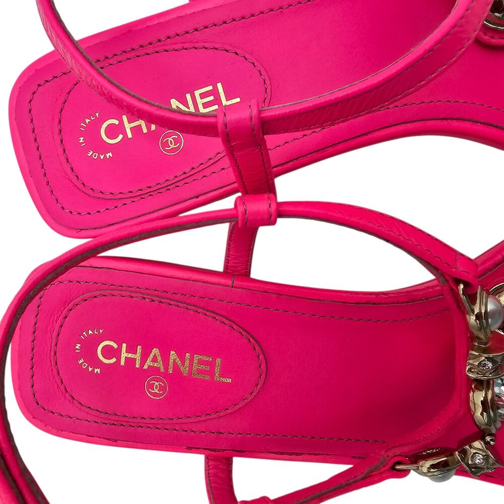 Chanel CC Heart Thong Flat Sandal Neon Hot Pink Leather Gold Size 38 US 7 7.5 - Picture 8 of 12